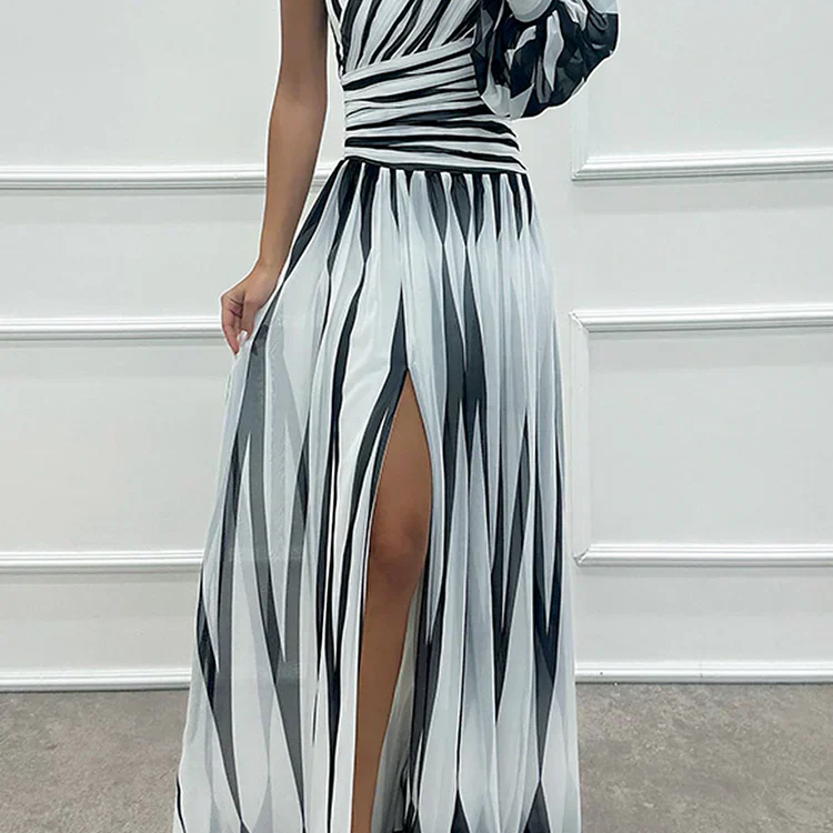 Shiloh - Elegante gestreepte maxi-jurk met één schouder