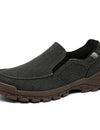 Comfortabele, antislip instapschoenen van varkensleer voor heren, ideaal voor casual wandelen.