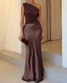 Patricia™ | Elegante maxi-jurk met asymmetrische halslijn en plooien