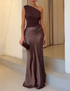 Patricia™ | Elegante maxi-jurk met asymmetrische halslijn en plooien